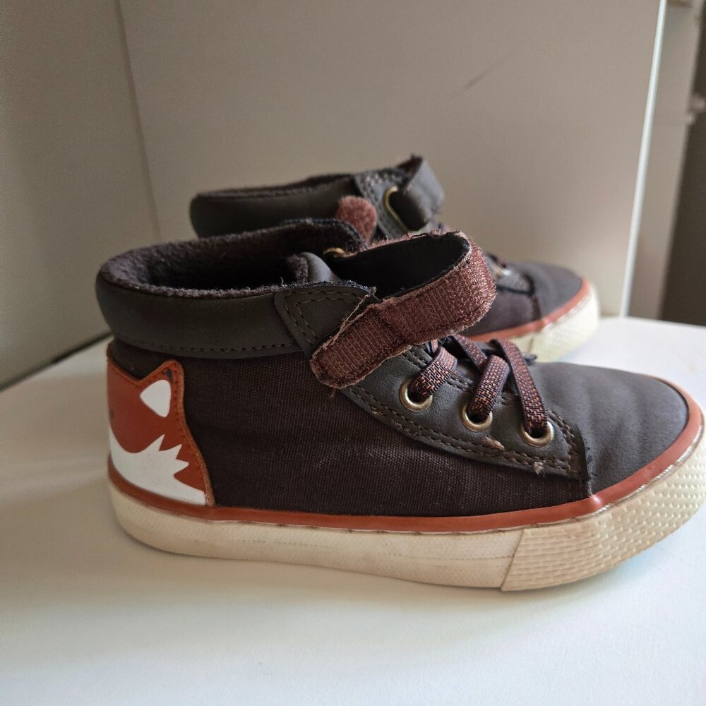 Gymboree fox shoes size 9